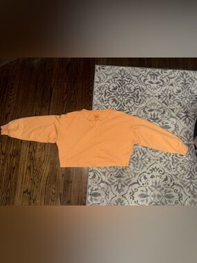 Aerie women’s Cropped Sweatshirt Orange size small